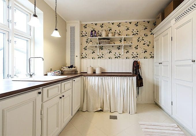Clever DIY Storage Spaces