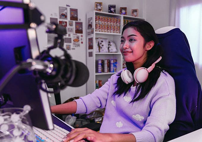 Playing MMO Games