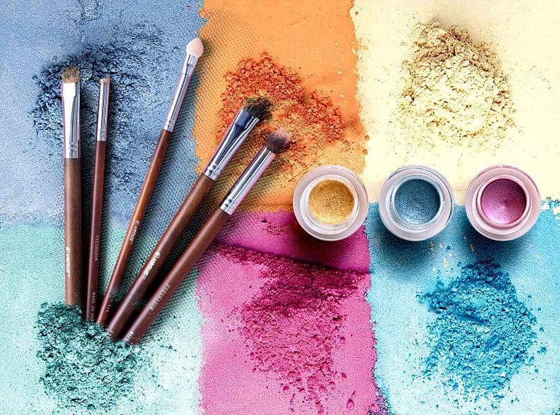 Matching Your Makeup And Outfit Together: Our Tips