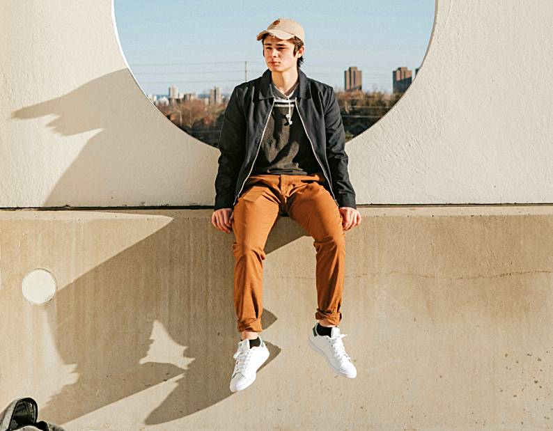 Level Up Your Wardrobe: A Guy’s Guide to Balancing Quality and Style
